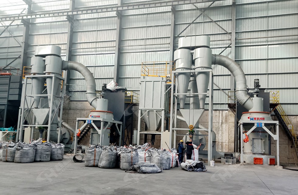 碳化硅磨粉機(jī) 中細(xì)磨甘肅天?？h客戶現(xiàn)場(chǎng)