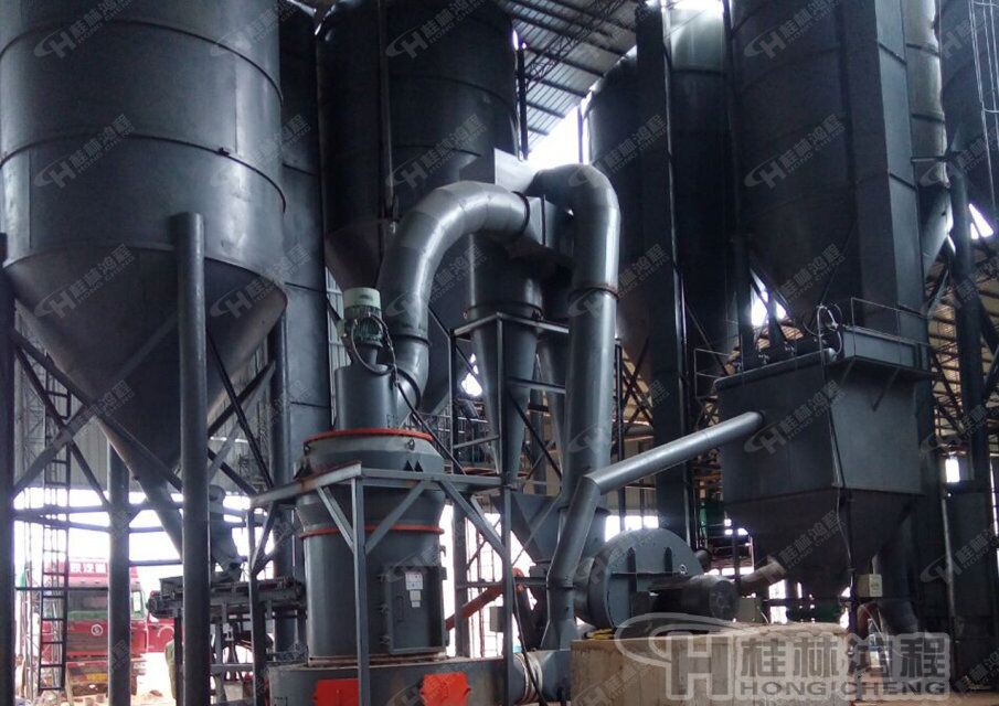 桂林鴻程新型磨粉設(shè)備，螢石雷蒙機(jī),螢石雷蒙磨,80-800目螢石雷蒙磨粉機(jī)：HCQ系列改進(jìn)型磨粉機(jī)HCQ1500