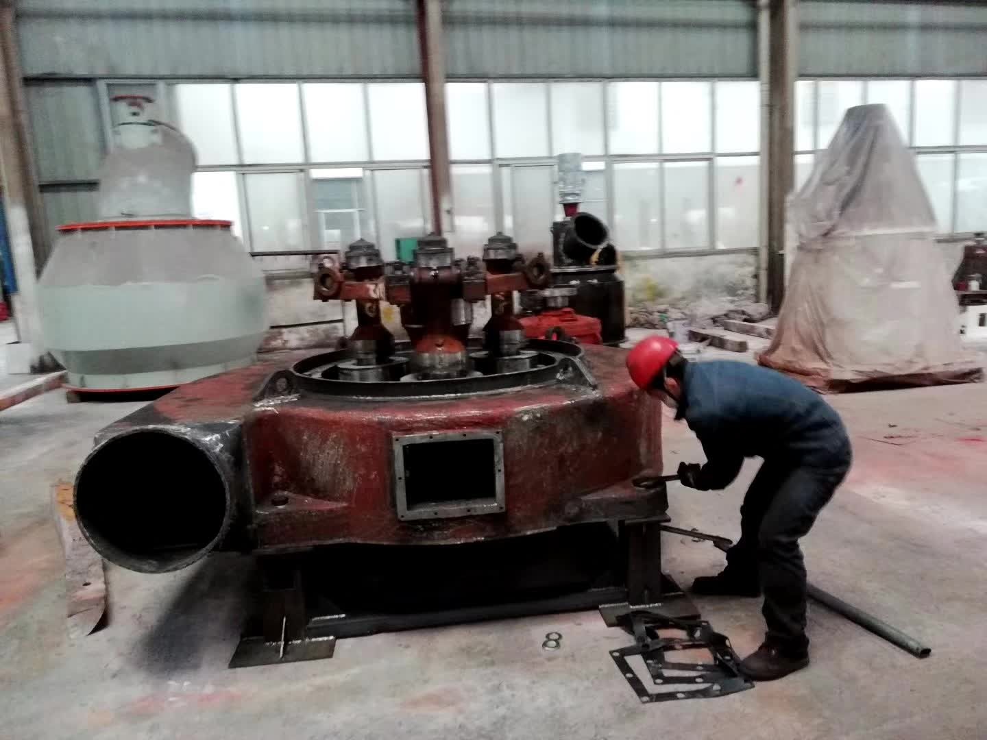 桂林鴻程大型氧化鈣設(shè)備磨粉機(jī)主機(jī)生產(chǎn)現(xiàn)場 桂林鴻程大型氧化鈣設(shè)備磨粉機(jī)主機(jī)生產(chǎn)現(xiàn)場