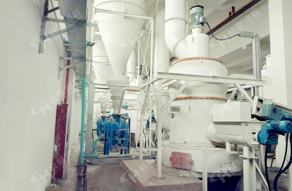 200目HC1500活性炭磨粉機(jī)擺式磨粉機(jī) 200目HC1500活性炭磨粉機(jī)擺式磨粉機(jī)